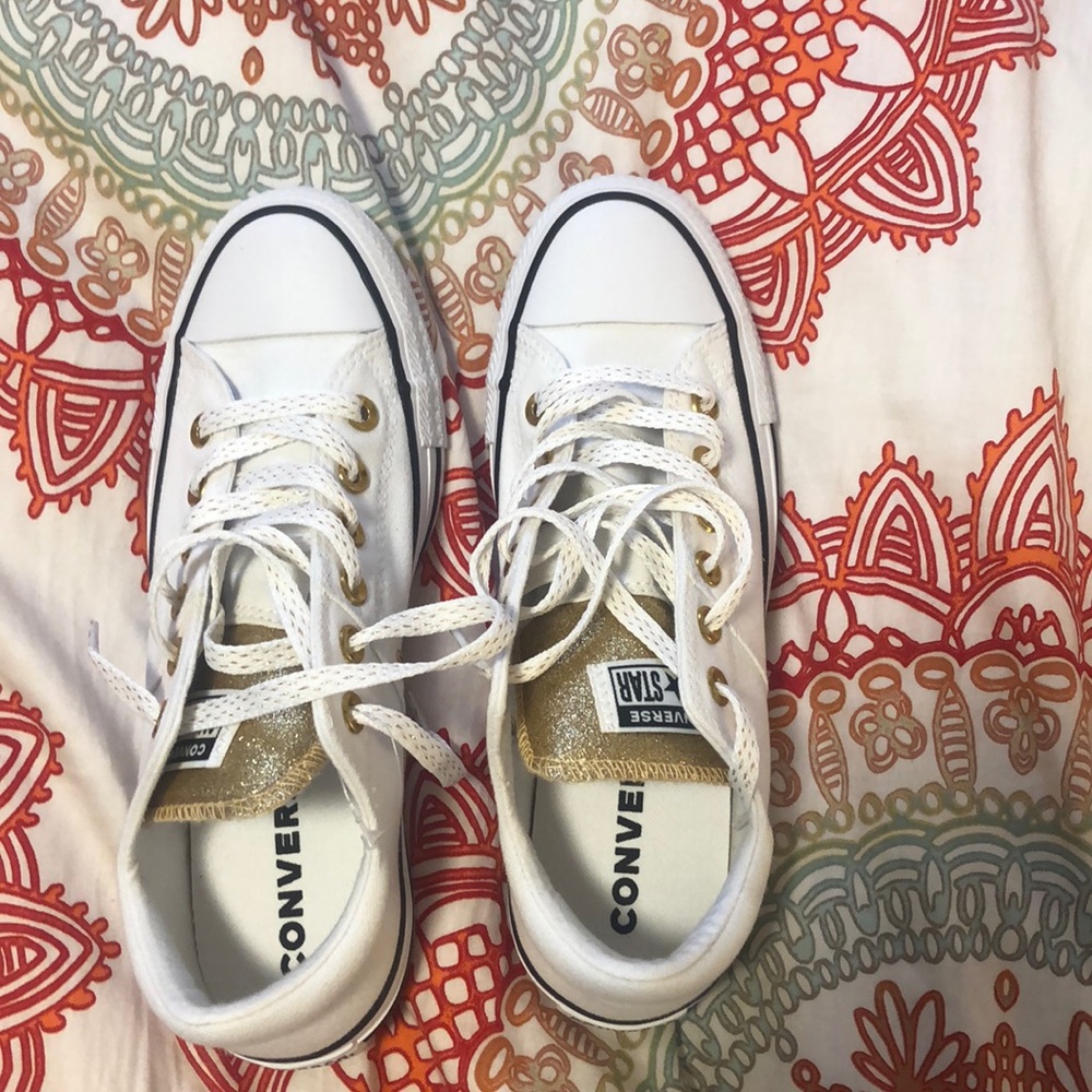 Brand new Converse!! Size 8
